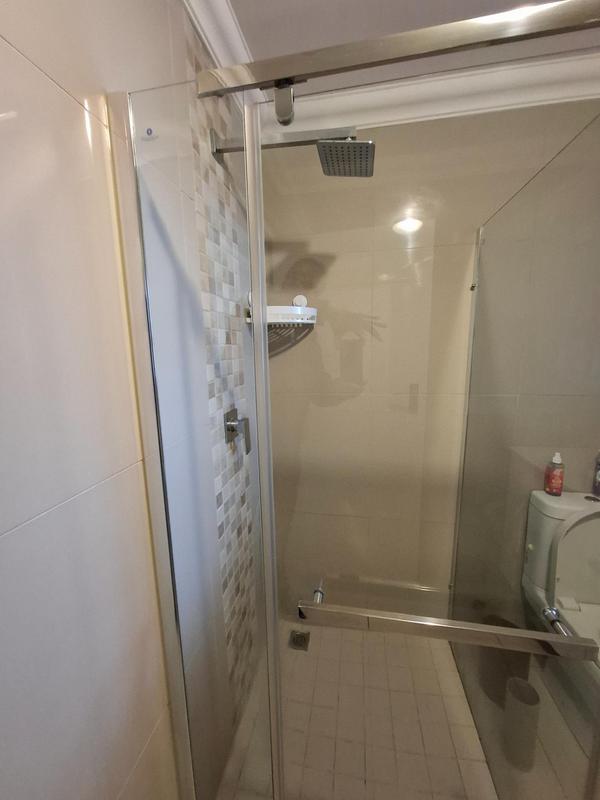 1 Bedroom Property for Sale in Heldervue Western Cape